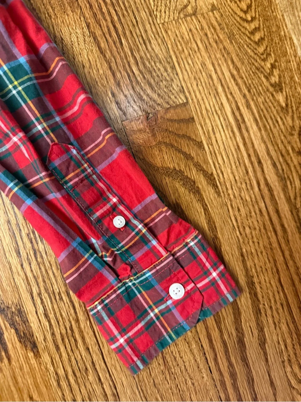 Boys Old Navy Plaid Button-Up Shirt in Red and Green-worn once size large 10-12